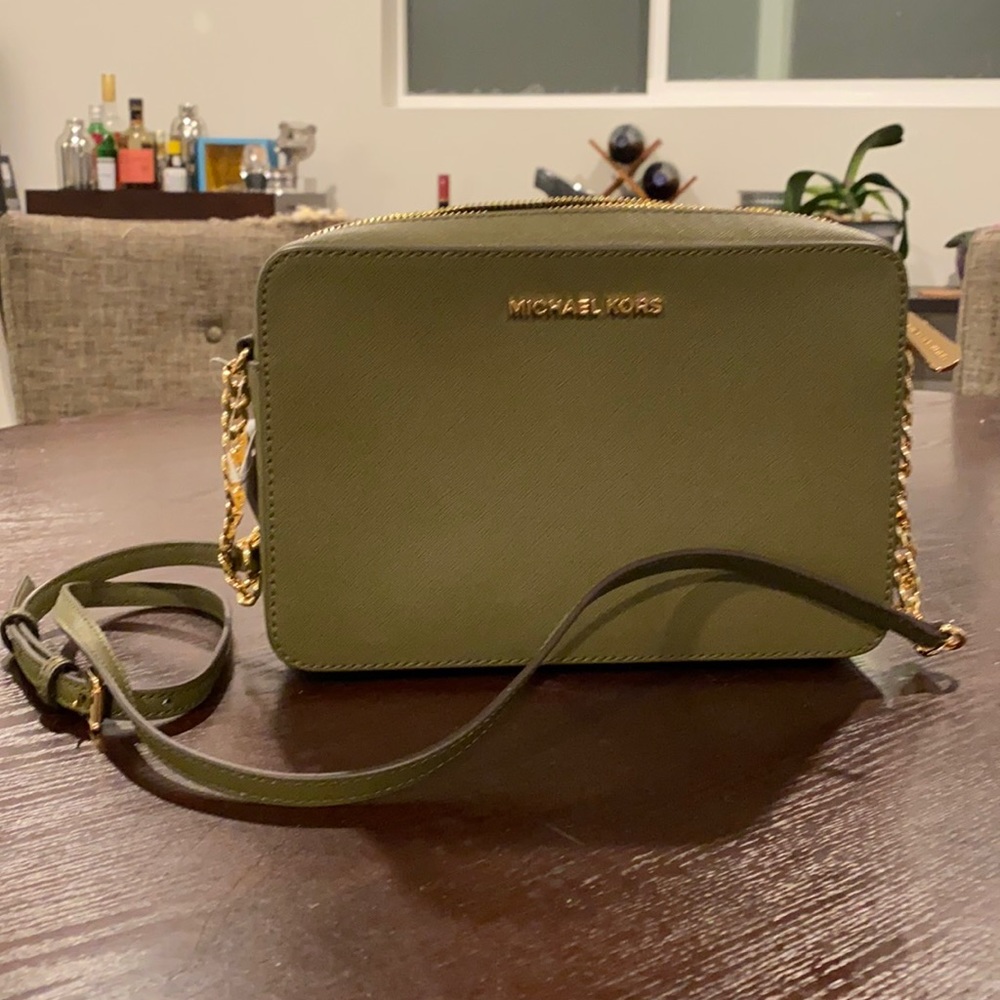Michael Kors Jet Set Crossbody